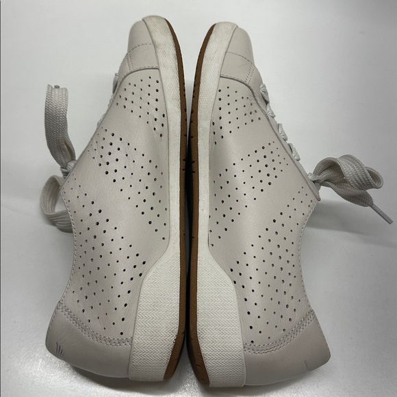 Dansko Orli Sneakers Shoes Perforated Leather Ivory White Size EUR 41 10.5 - 11 - Picture 8 of 9